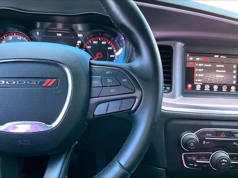 Used 2019 Dodge Charger SXT w/ Blacktop Package RWD image 25