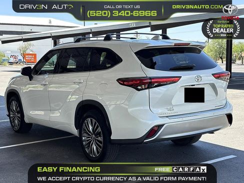 Used 2020 Toyota Highlander Platinum FWD image 5