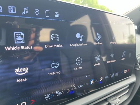 New 2025 Chevrolet Silverado EV LT image 14