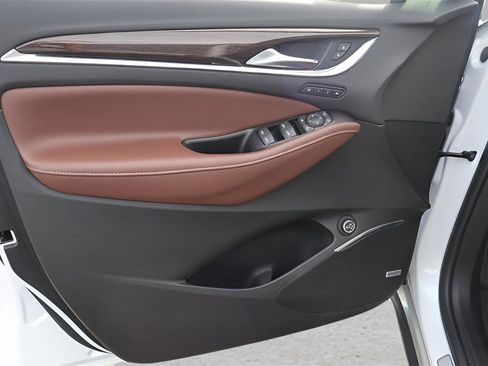 Used 2018 Buick Enclave Avenir w/ Avenir Technology Package image 11