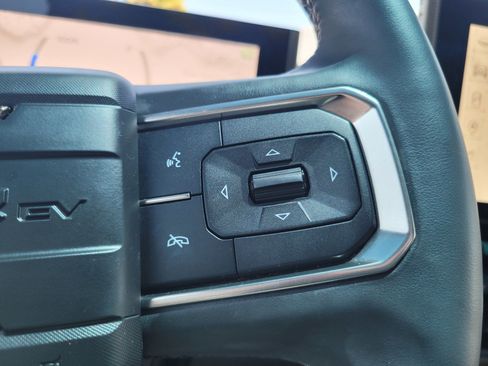 Used 2025 GMC Hummer EV 2X AWD/4WD image 24