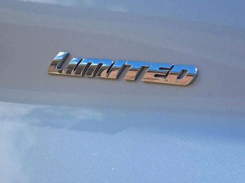 Used 2020 Toyota 4Runner Limited image 8