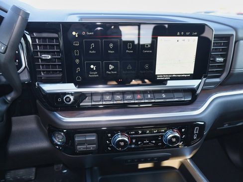 New 2026 GMC Sierra 2500 SLT w/ SLT Premium Package image 15