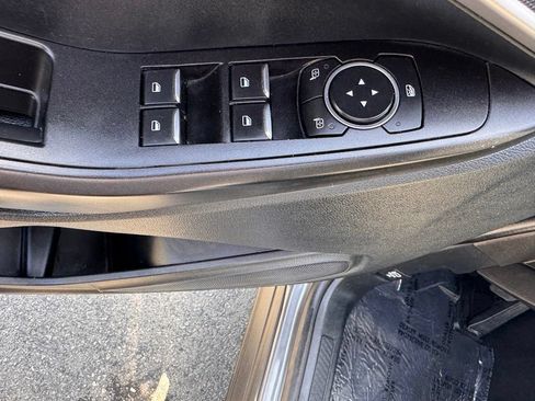 Used 2021 Ford Explorer 2WD image 16