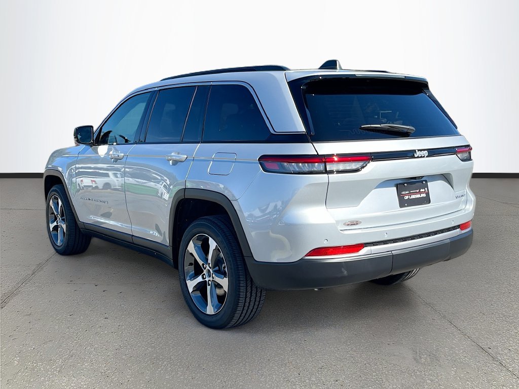 New 2026 Jeep Grand Cherokee Limited w/ Trailer Tow Package RWD image 5