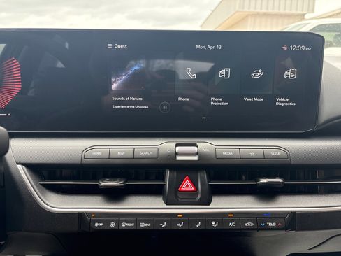 Used 2025 Kia K4 FWD image 18