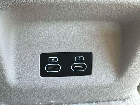 New 2026 Genesis G70 2.5T Prestige image 13