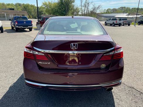Used 2017 Honda Accord EX-L image 6