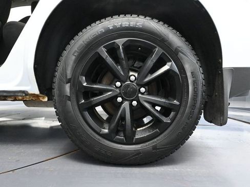 Used 2017 Chevrolet Equinox LT w/ Convenience Package image 13