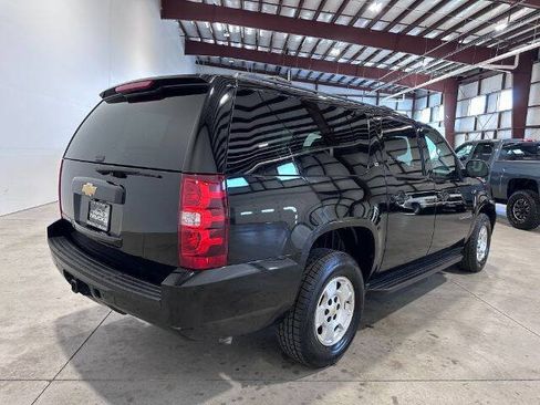 Used 2013 Chevrolet Suburban LT w/ Luxury Package AWD/4WD image 5