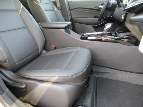 New 2026 Chevrolet Trax ACTIV w/ Sunroof Package image 10