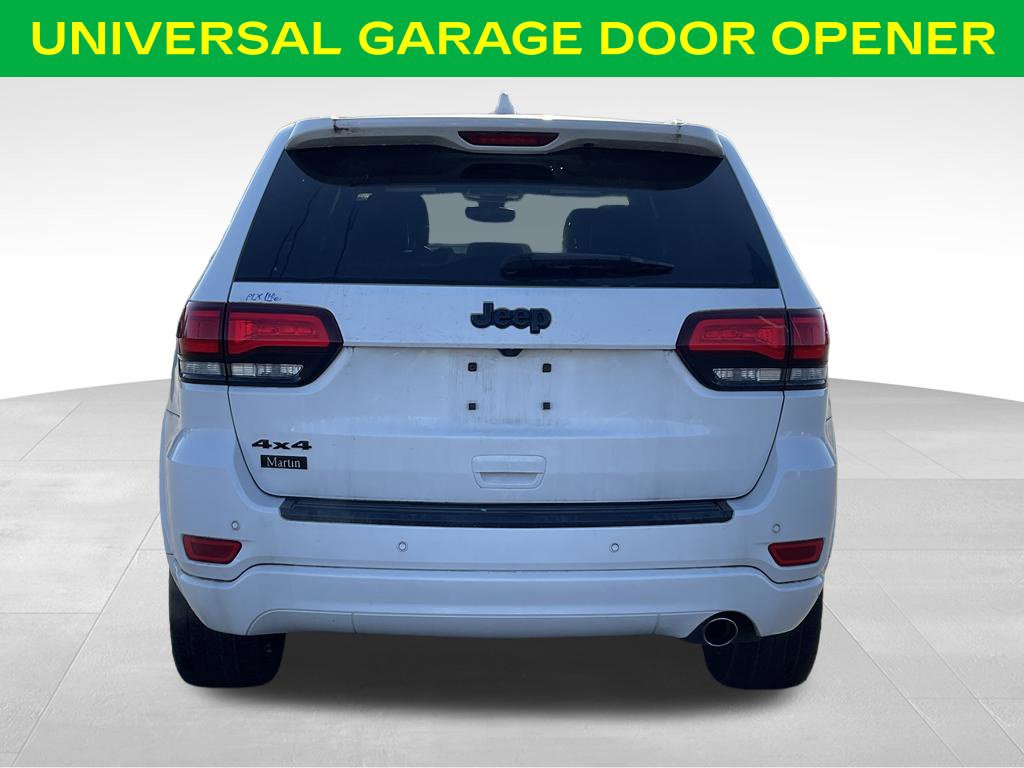 Used 2020 Jeep Grand Cherokee Altitude AWD/4WD image 10