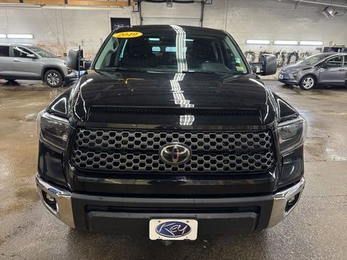 Used 2019 Toyota Tundra Limited w/ Limited Premium Package AWD/4WD image 2