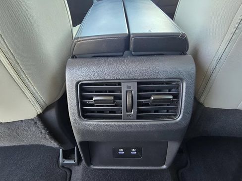 Used 2025 Nissan Rogue SV AWD/4WD image 27