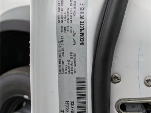 New 2026 RAM 5500 Tradesman image 32