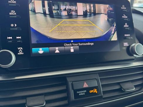 Used 2018 Honda Accord Sport image 27