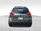 Used 2019 Nissan Kicks SV image 4