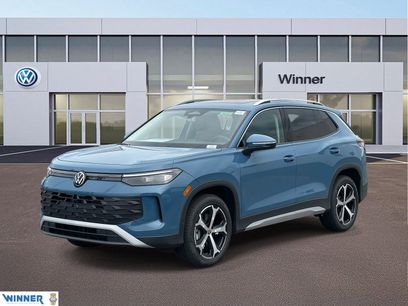 New 2025 Volkswagen Tiguan SE