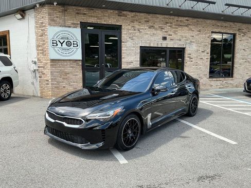 Used 2018 Kia Stinger Premium RWD image 1