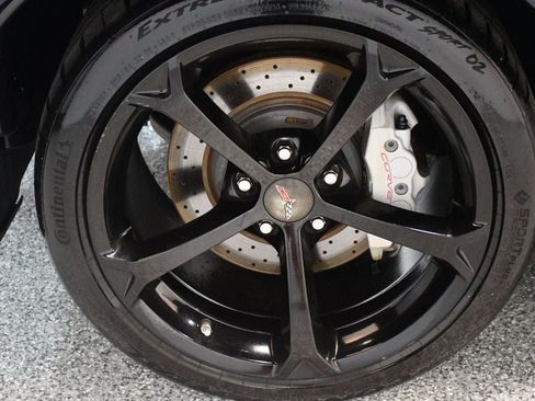 Used 2013 Chevrolet Corvette Grand Sport w/ 3LT Preferred Equipment Group RWD image 28