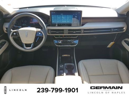 New 2026 Lincoln Corsair Reserve image 17