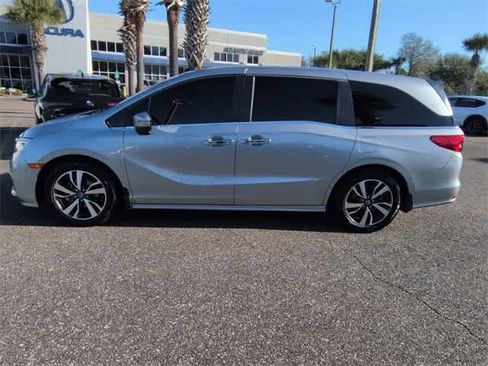 Used 2024 Honda Odyssey Touring image 5