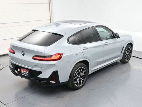 Used 2023 BMW X4 xDrive30i w/ M Sport Package AWD/4WD image 39