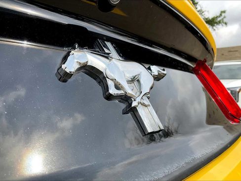 Used 2015 Ford Mustang Coupe w/ Equipment Group 051A image 7