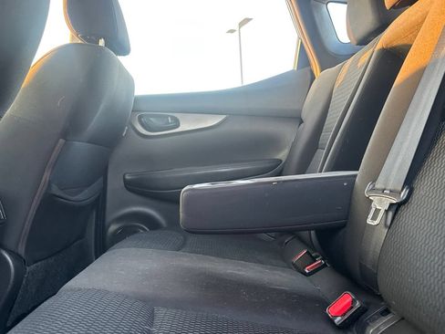 Used 2020 Nissan Rogue Sport S FWD image 40