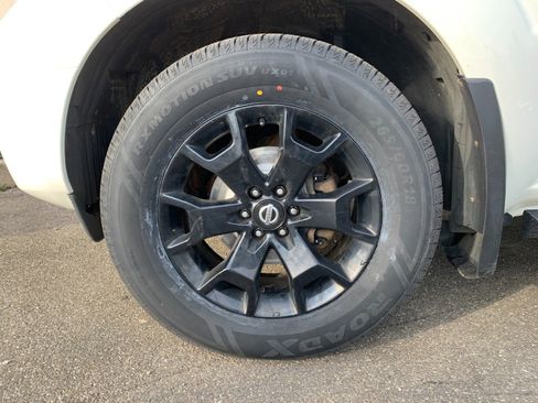 Used 2021 Nissan Frontier SV w/ Midnight Edition Floor Mats AWD/4WD image 37