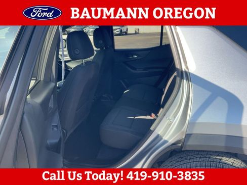 Used 2025 Chevrolet Equinox LT FWD image 15