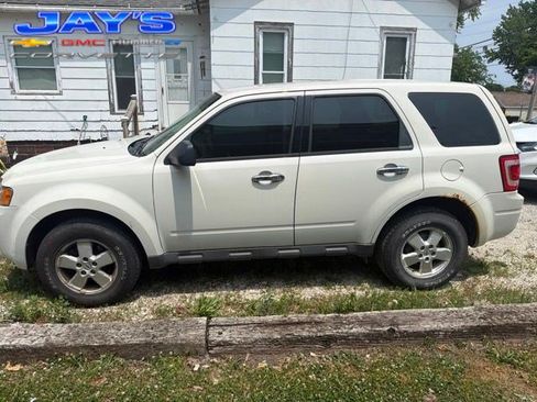 Used 2012 Ford Escape XLS AWD/4WD image 1