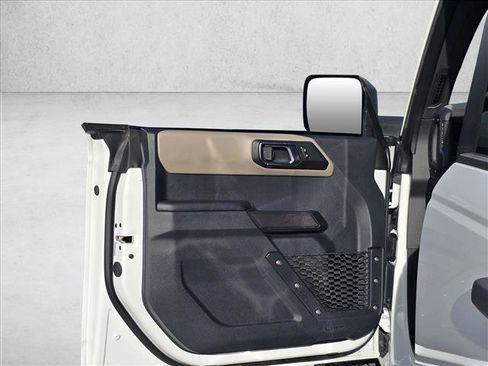 Used 2024 Ford Bronco Wildtrak image 14