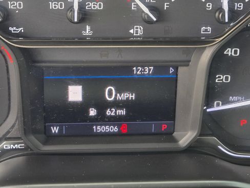 Used 2020 GMC Sierra 1500 SLT RWD image 14