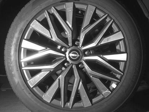 Used 2025 Nissan Altima 2.5 SV FWD image 15