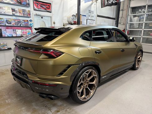 Used 2024 Lamborghini Urus Performante image 5