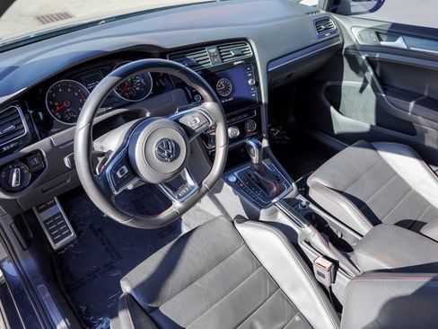 Used 2020 Volkswagen GTI SE image 15