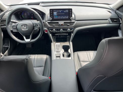 Used 2022 Honda Accord Touring image 10