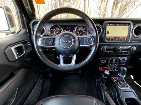 Used 2023 Jeep Wrangler Rubicon AWD/4WD image 7