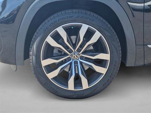 Used 2021 Volkswagen Atlas SEL R-Line AWD/4WD image 9