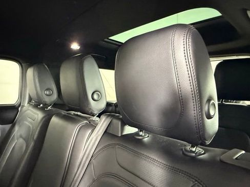 Certified 2024 Land Rover Defender 130 S image 22