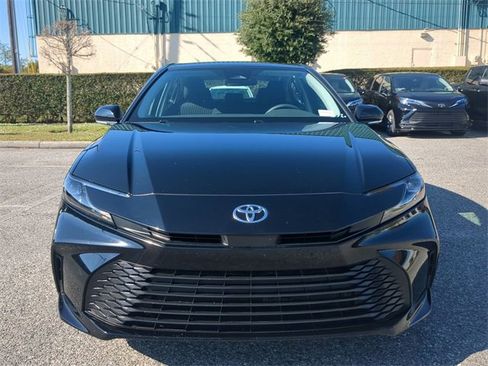 Certified 2025 Toyota Camry LE image 9