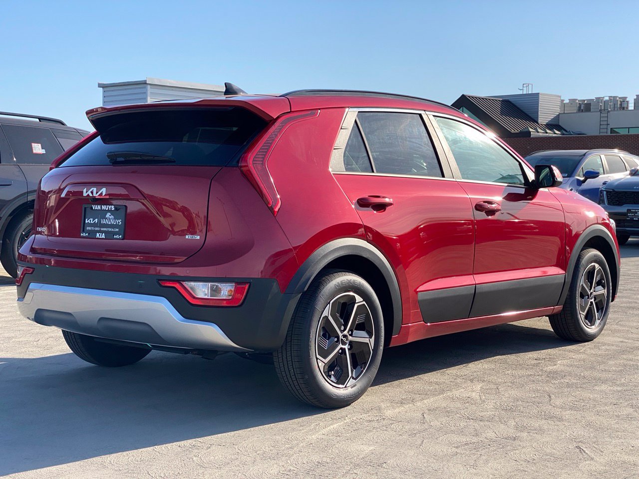 New 2026 Kia Niro EX FWD image 3