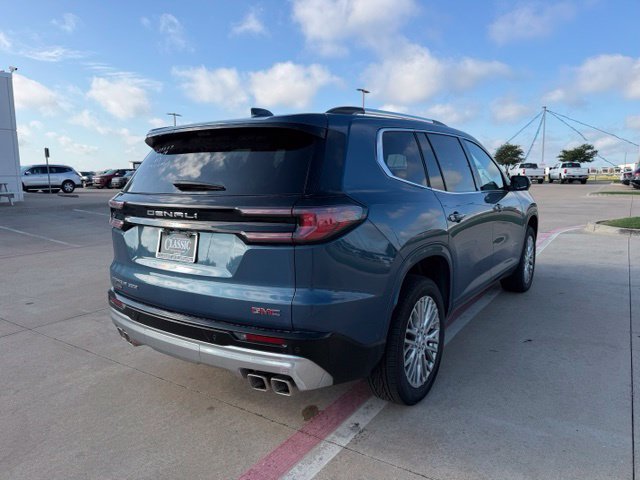 Used 2026 GMC Acadia Denali AWD/4WD image 3
