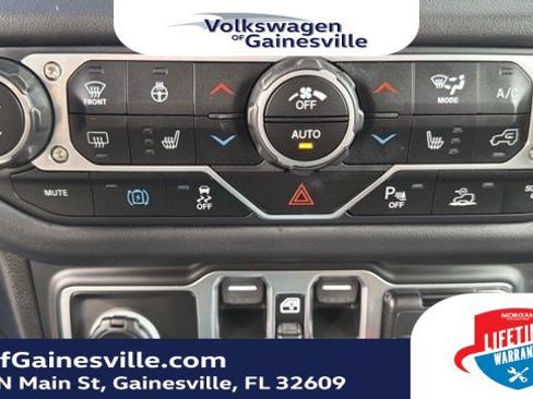 Used 2025 Jeep Wrangler Sahara w/ Safety Group image 25