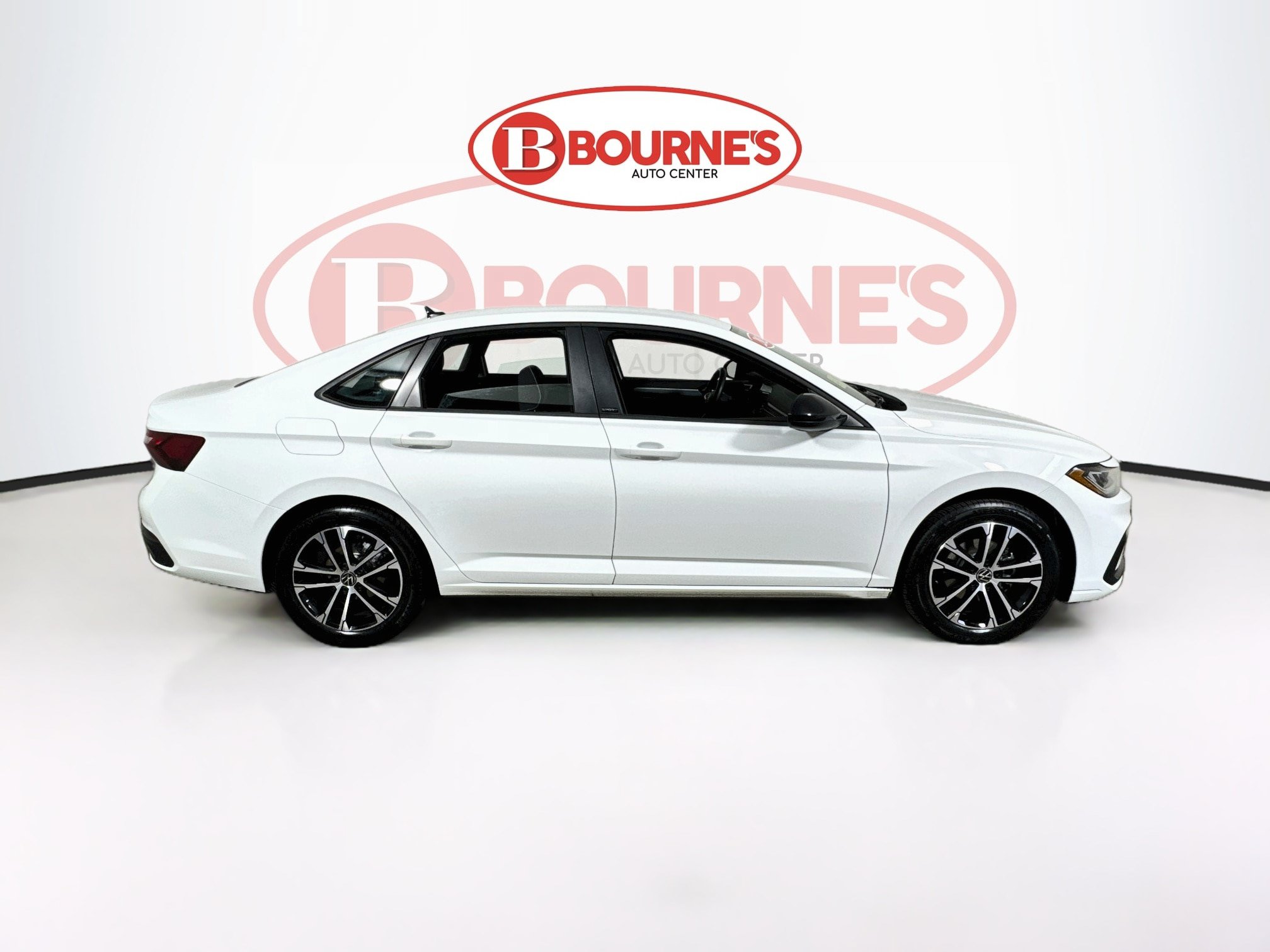 Used 2025 Volkswagen Jetta Sport FWD image 11