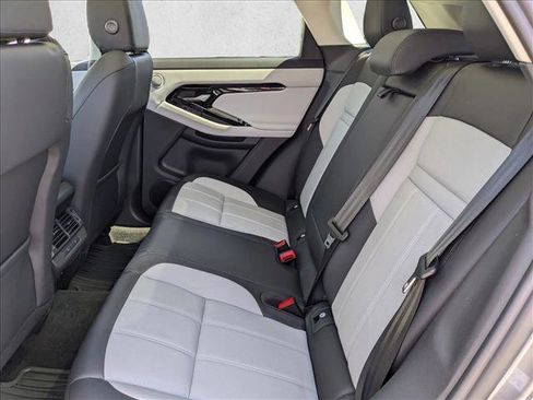 Used 2024 Land Rover Range Rover Evoque Dynamic SE image 21