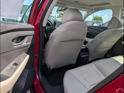 Used 2025 Honda Accord SE image 17