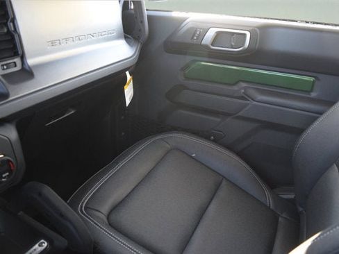 New 2025 Ford Bronco Badlands w/ Sasquatch Package image 10