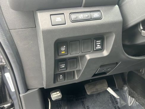 New 2026 Nissan Frontier SV image 17